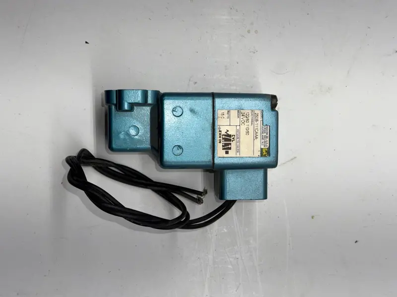 Mac 250B-111Caaa Solenoid Valve, Damaged Display Box 1