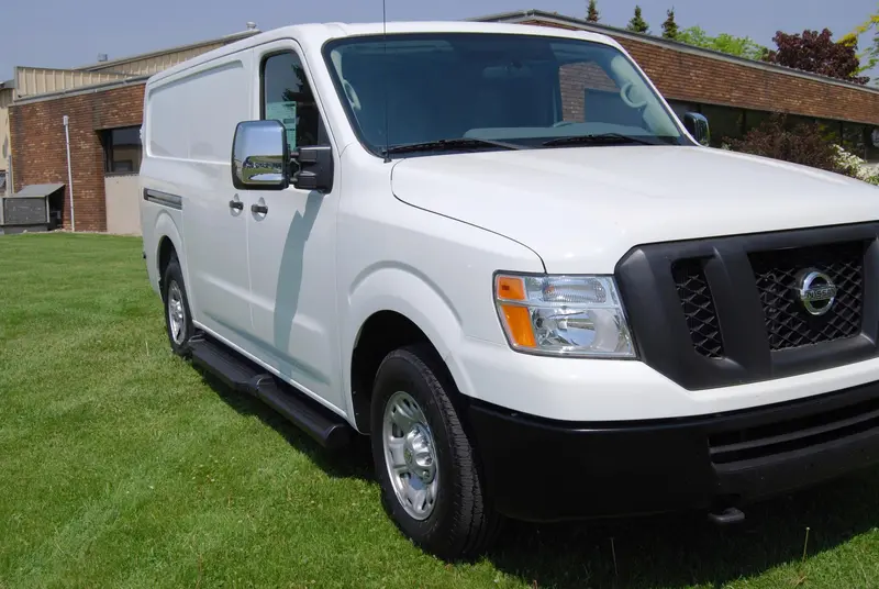 Owens Products 684097W-01 Running Boards Owens Tpo Molded Factory 11-17 Nissan Nv Full Size Van Tpo Owens Products 1